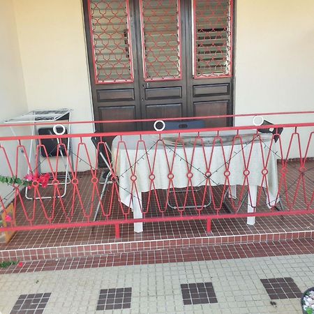Appartement Charmant A Fort De France 55 M² Proche Centre Ville Esterno foto
